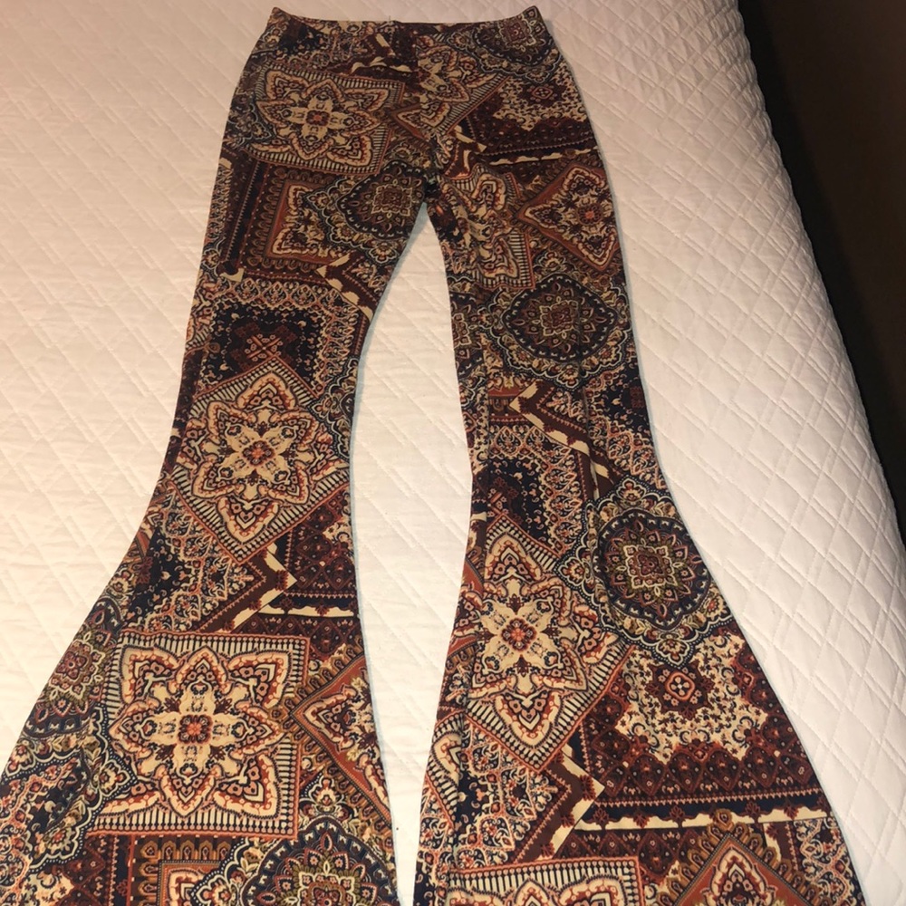 Super stretchy bell bottom pants